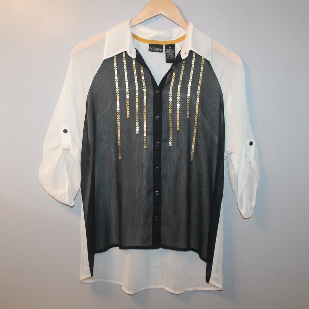 BUCKLE SHEER TOP • DAYTRIP